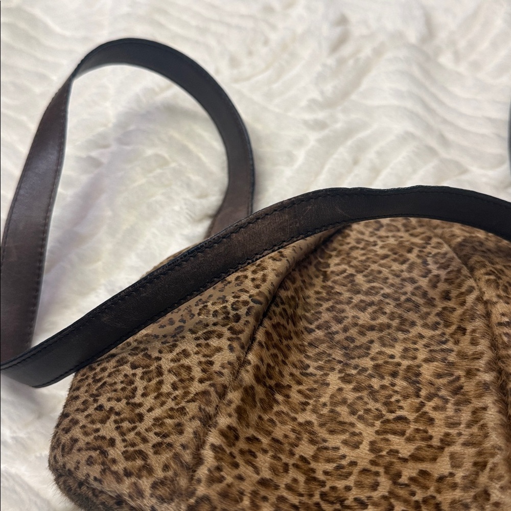 Bottega Veneta Leopard Calf Hair Dome Handbag Made in Italy - Picture 10 of 10